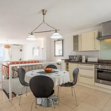 Casa Bonita-overlooking The Sea Hébergement de vacances