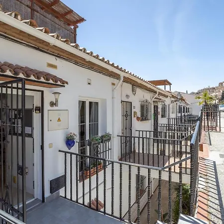 Casa Bonita-overlooking The Sea