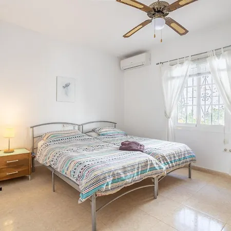 Hébergement de vacances Casa Bonita-overlooking The Sea