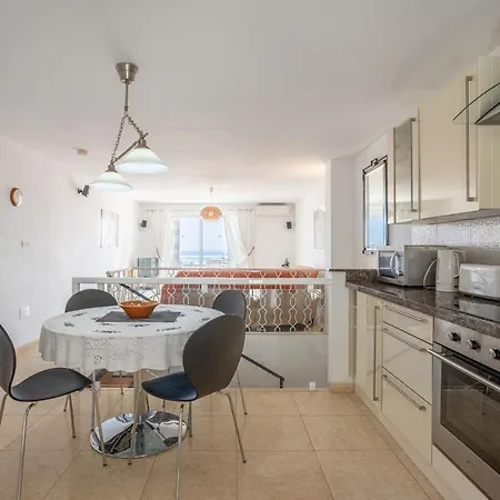 Casa Bonita-overlooking The Sea Hébergement de vacances