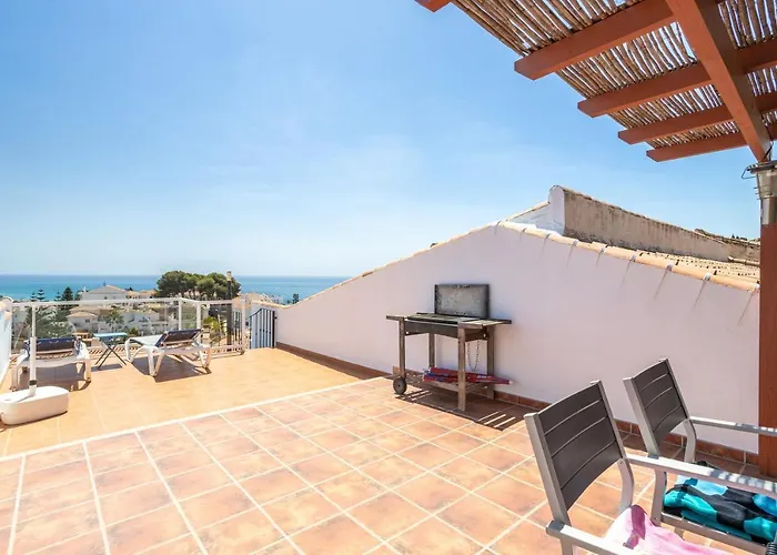 Casa Bonita-overlooking The Sea